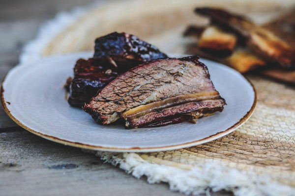 Halal Black Angus Short Ribs van de BBQ