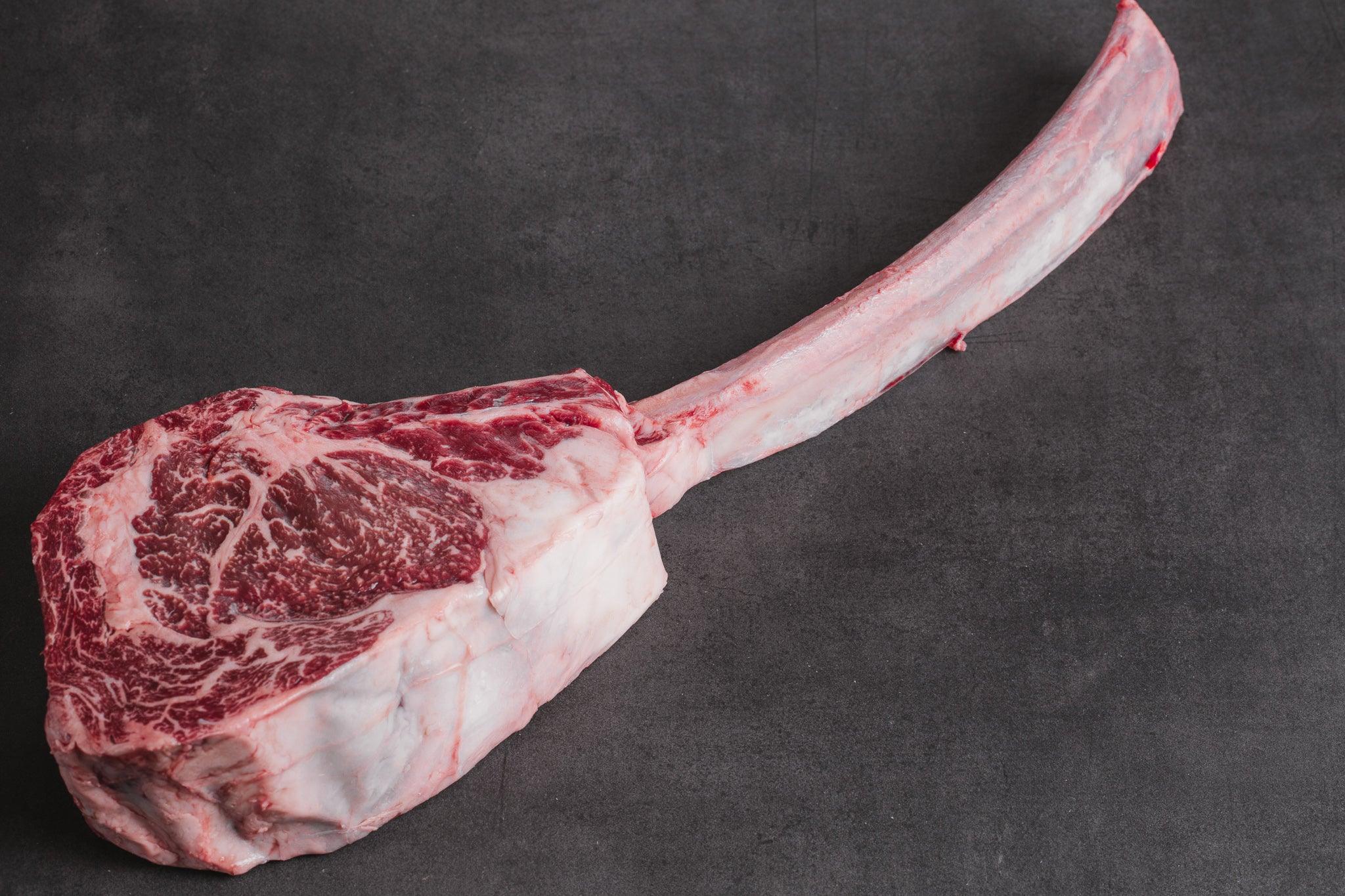 Wagyu Tomahawk (BMS 4/5+)